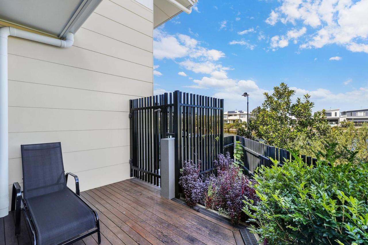Welcoming Lakeside Getaway With Waterviews, Wifi, Pool & Park Mooloolaba Exterior photo